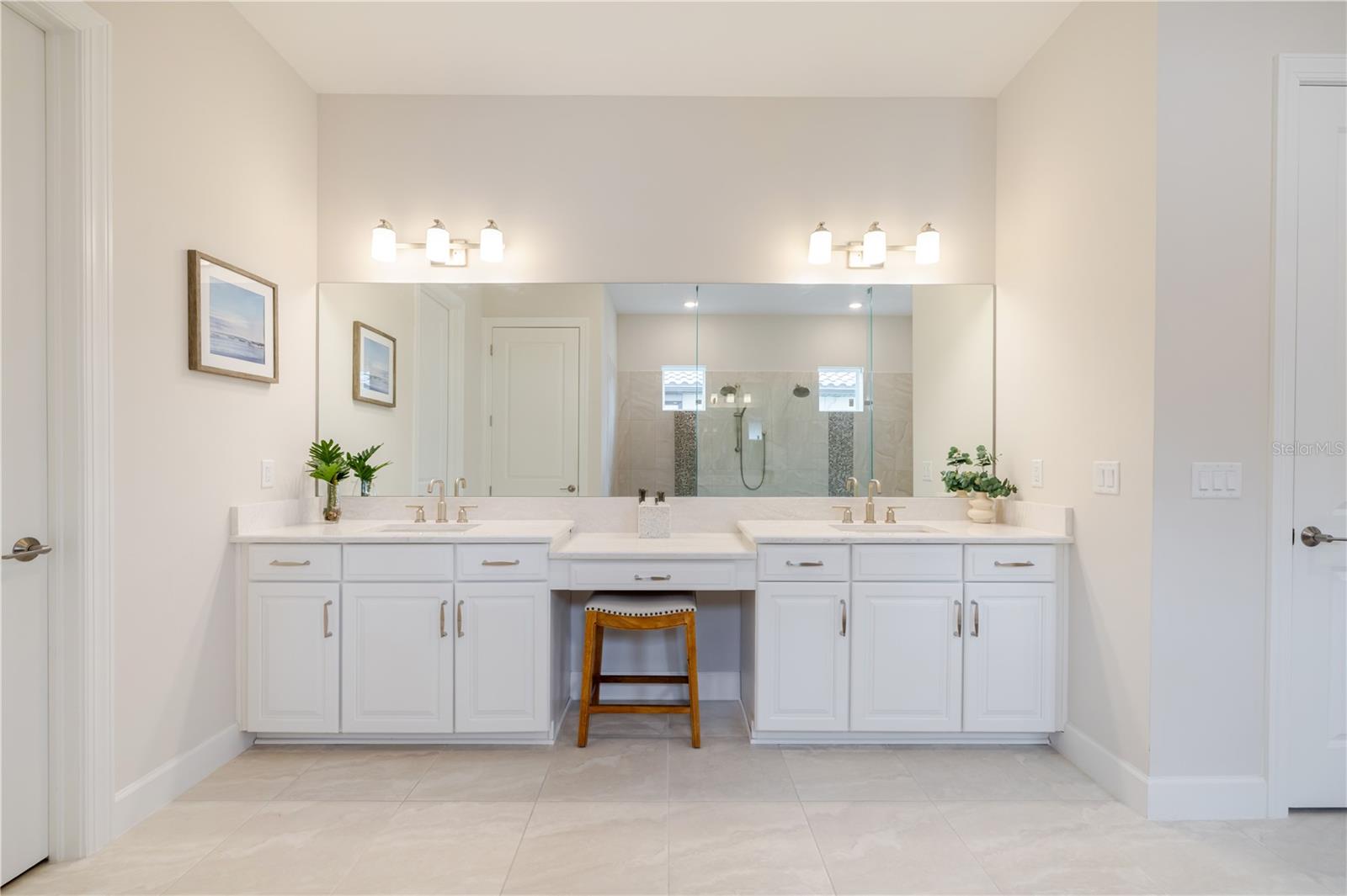 Image 38 of 68 For 17602 Terracina Drive