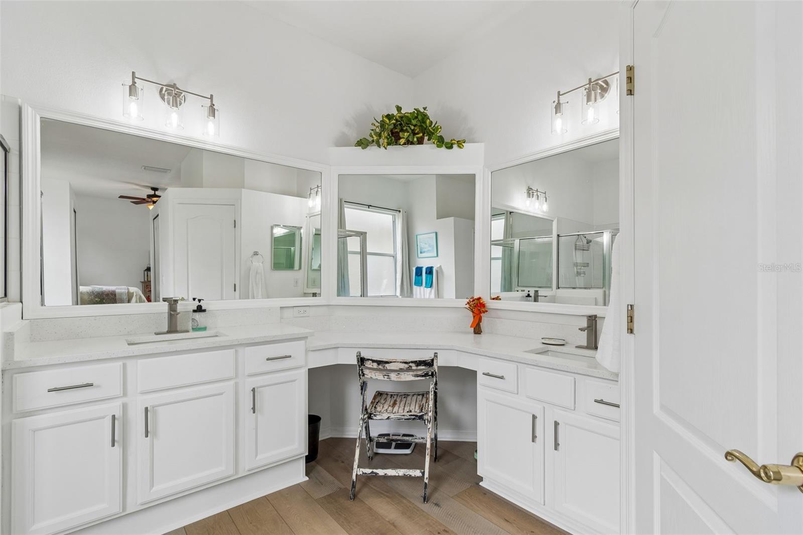 Listing photo id 34 for 17906 Sparrows Nest Drive