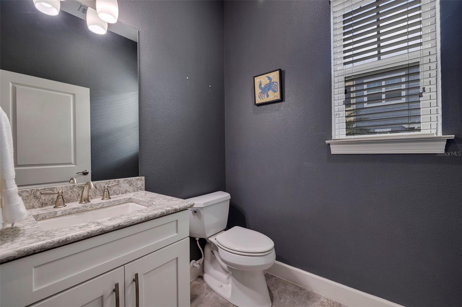 Listing photo id 14 for 6064 Moorings Drive S