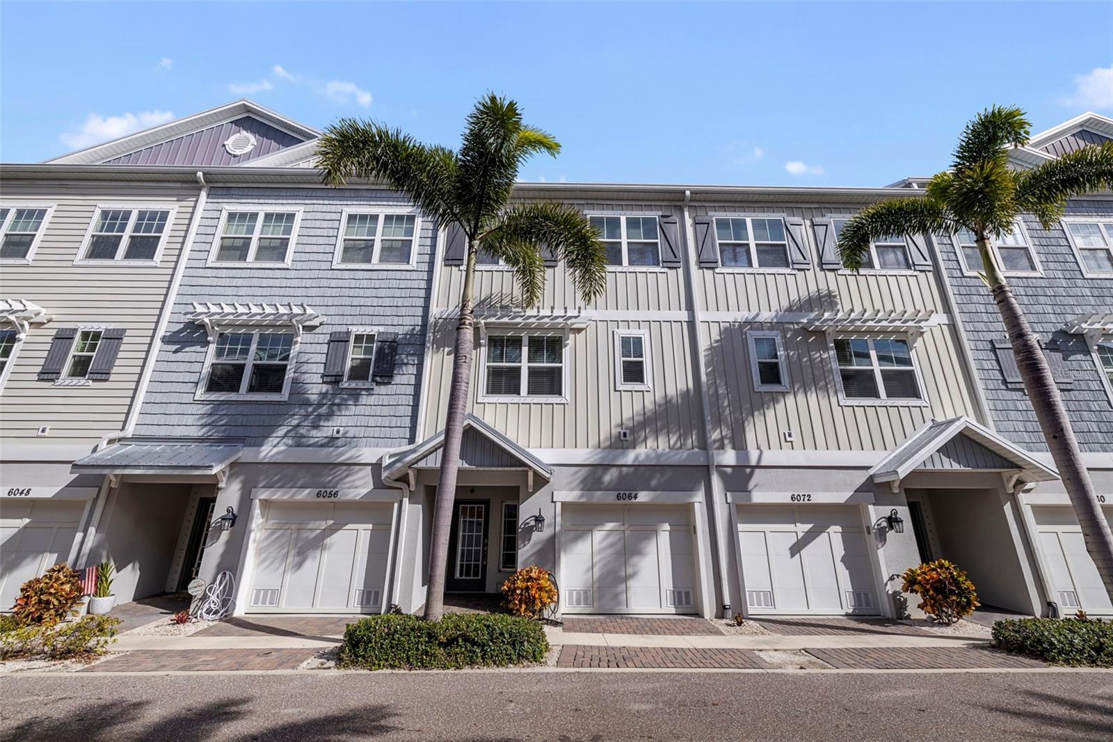 Listing photo id 0 for 6064 Moorings Drive S