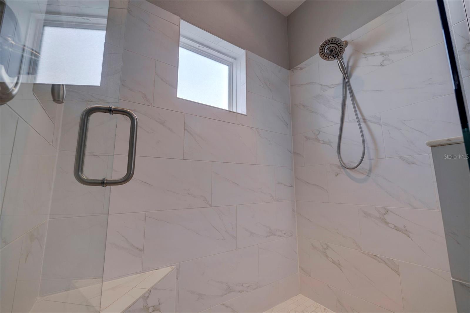 Listing photo id 19 for 6064 Moorings Drive S