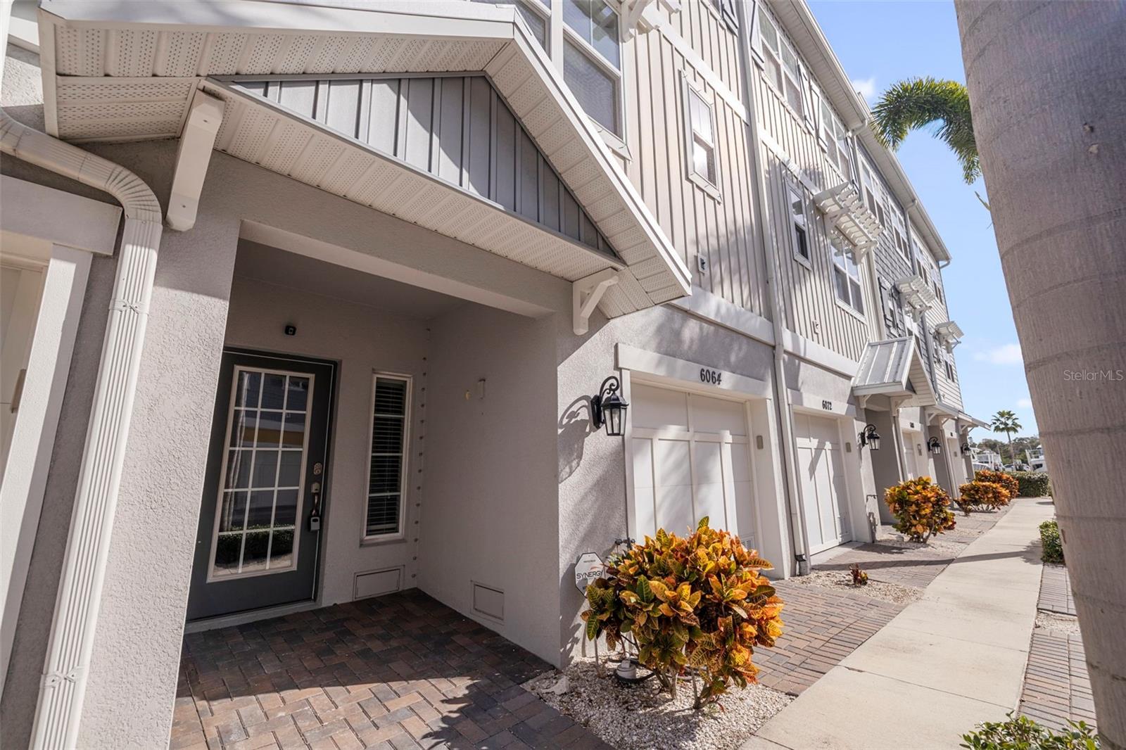 Listing photo id 1 for 6064 Moorings Drive S