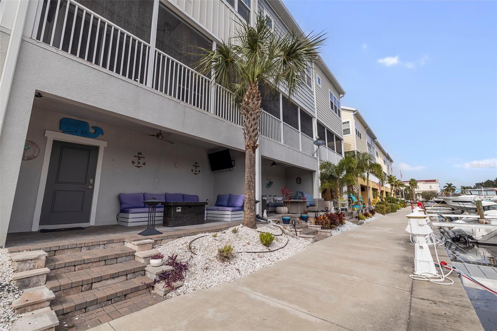 Listing photo id 29 for 6064 Moorings Drive S