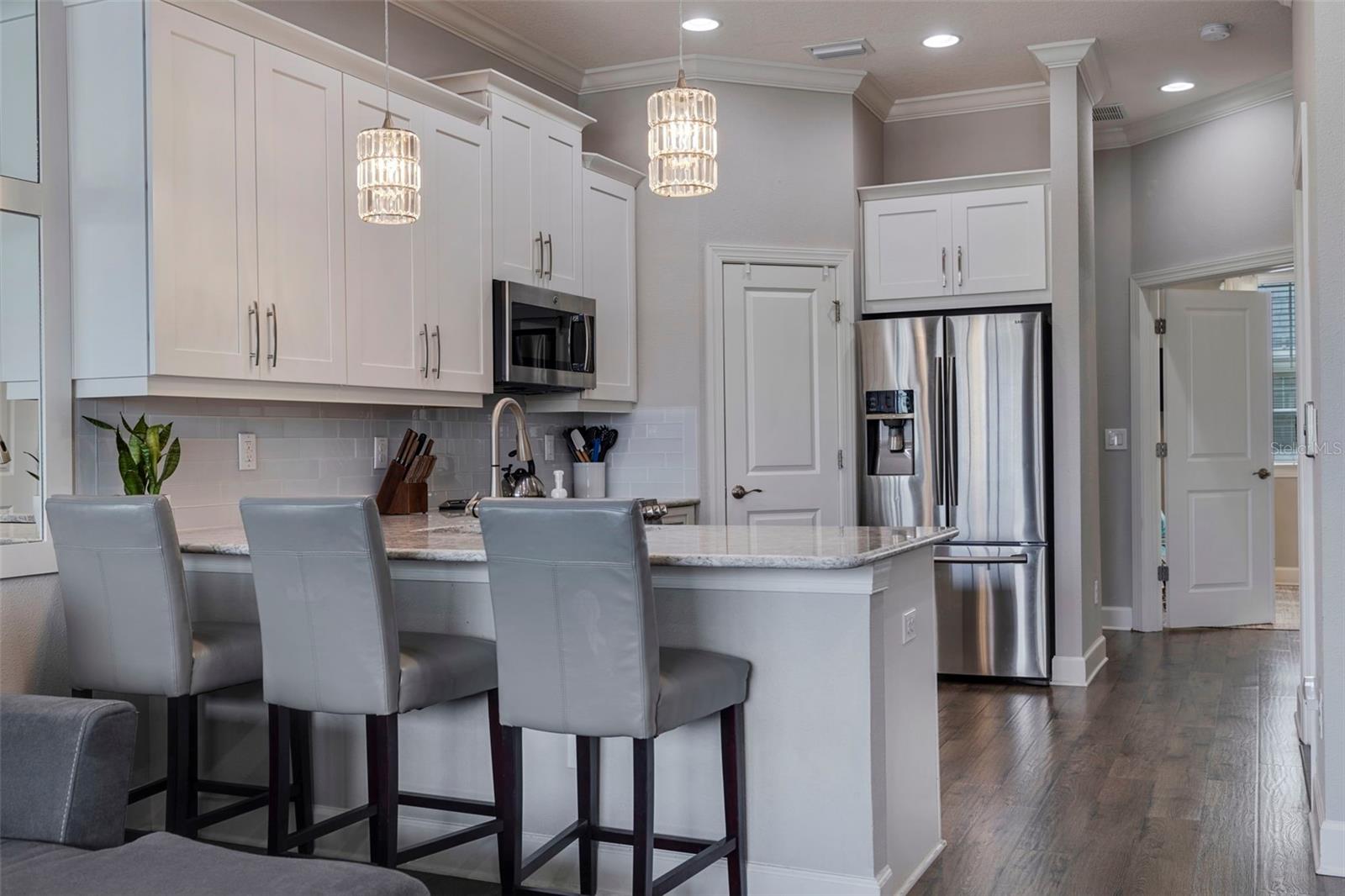 Listing photo id 6 for 6064 Moorings Drive S