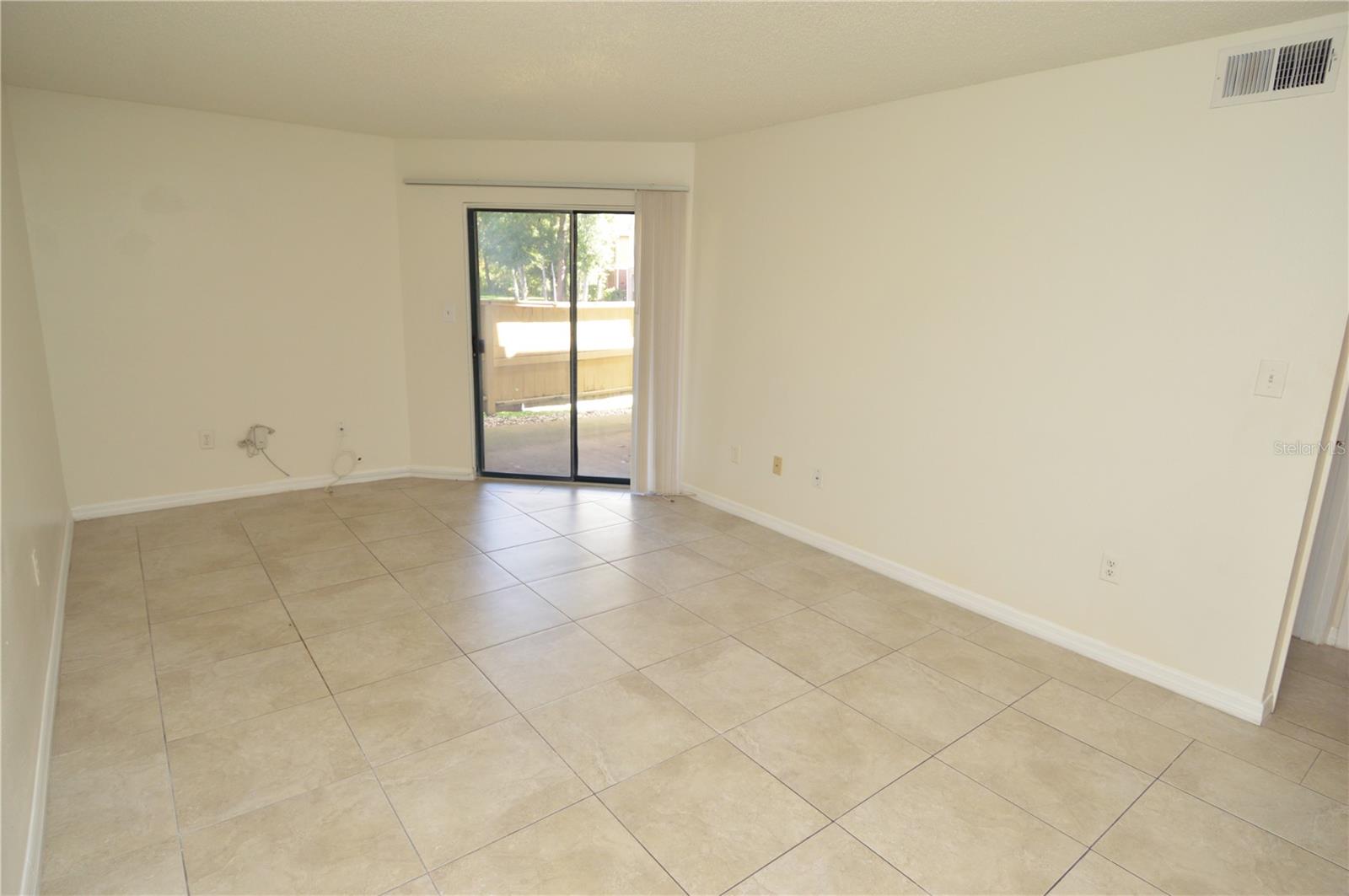 Image 20 of 93 For 8629 Fancy Finch Drive 101