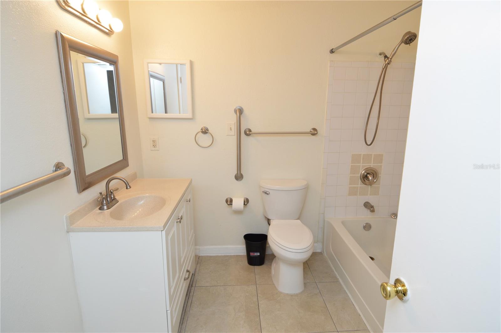 Image 24 of 93 For 8629 Fancy Finch Drive 101