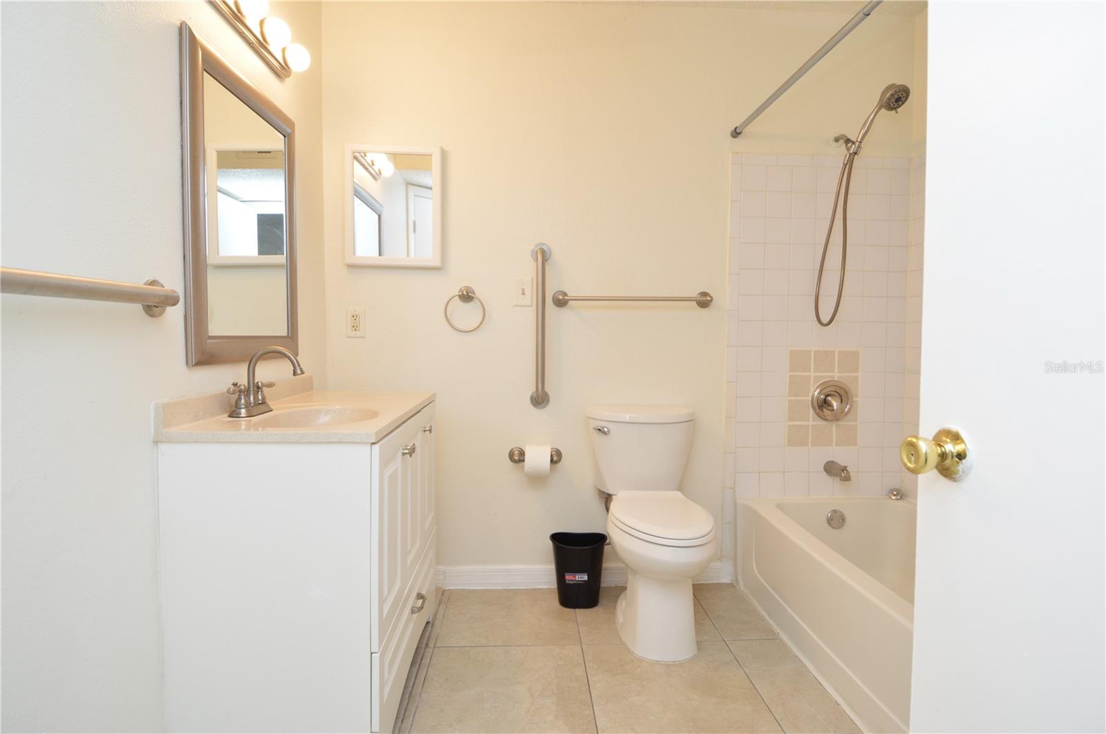 Image 25 of 93 For 8629 Fancy Finch Drive 101