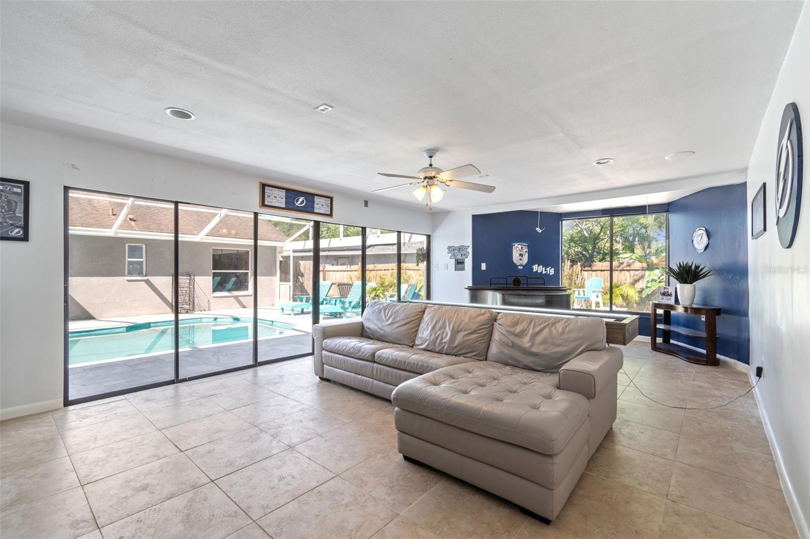 Image 38 of 59 For 2900 Lake Saxon Drive