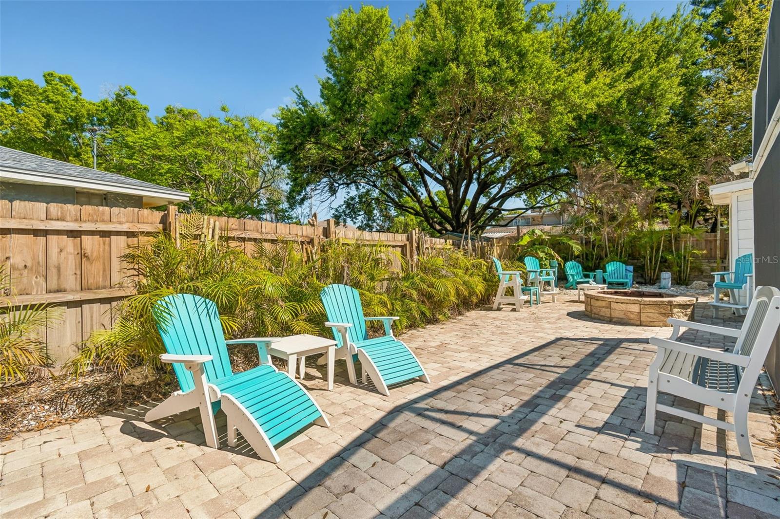 Image 47 of 59 For 2900 Lake Saxon Drive