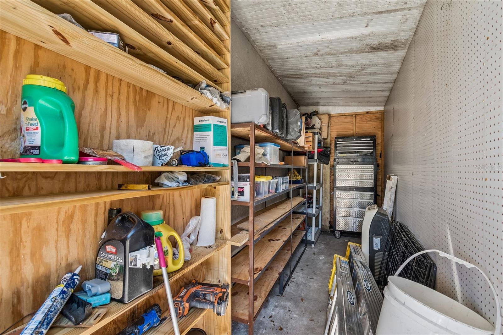 Image 49 of 59 For 2900 Lake Saxon Drive