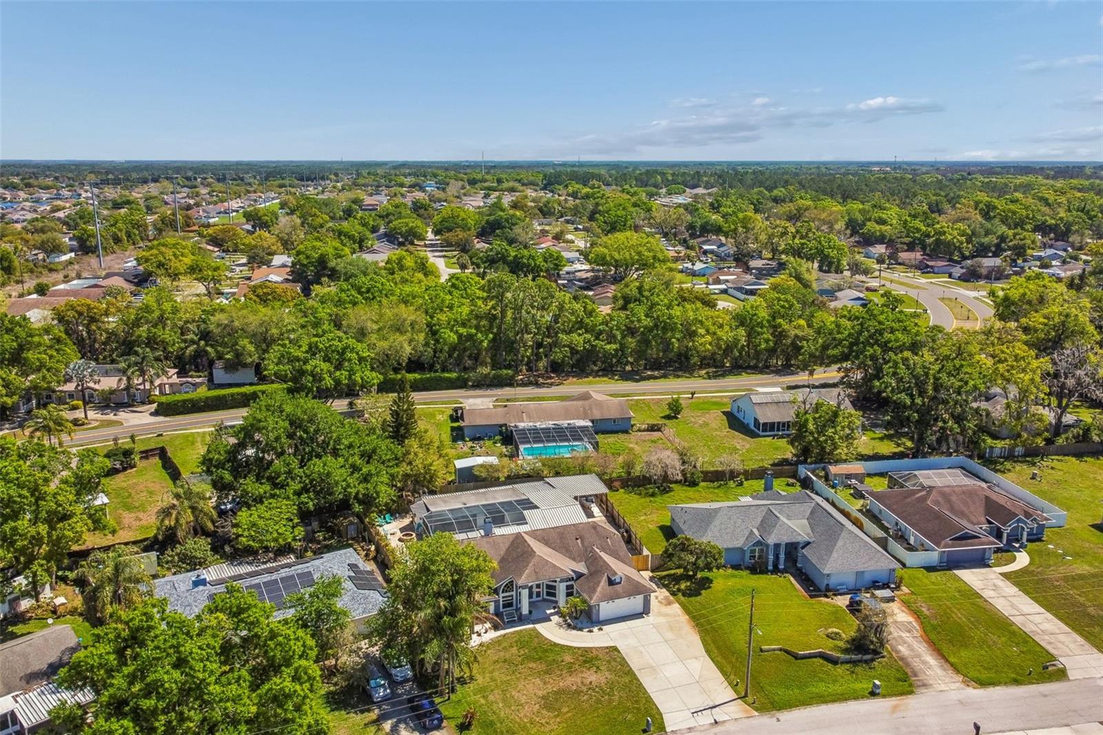 Image 52 of 59 For 2900 Lake Saxon Drive