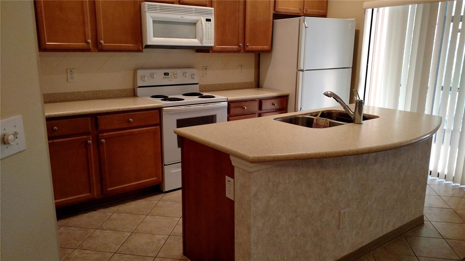 Image 11 of 33 For 30105 Mossbank Drive