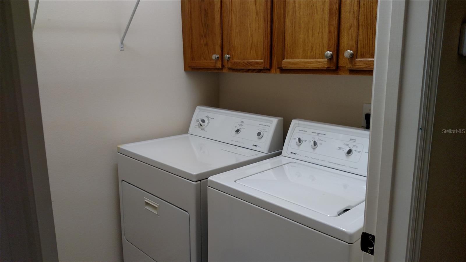 Image 16 of 33 For 30105 Mossbank Drive