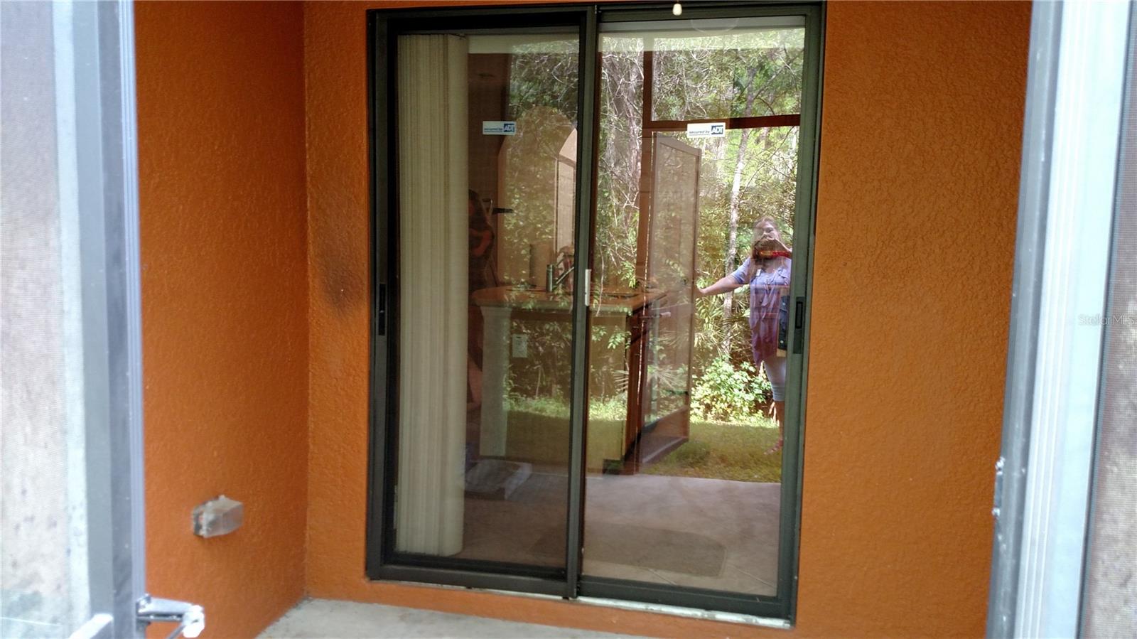 Image 21 of 33 For 30105 Mossbank Drive