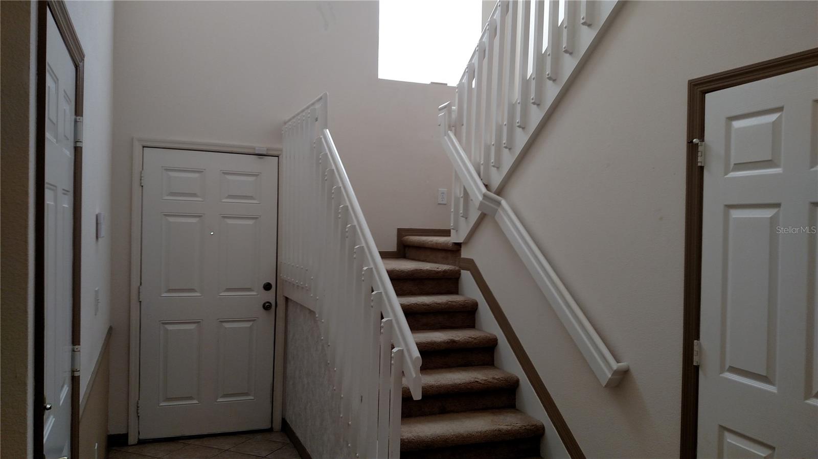 Image 3 of 33 For 30105 Mossbank Drive