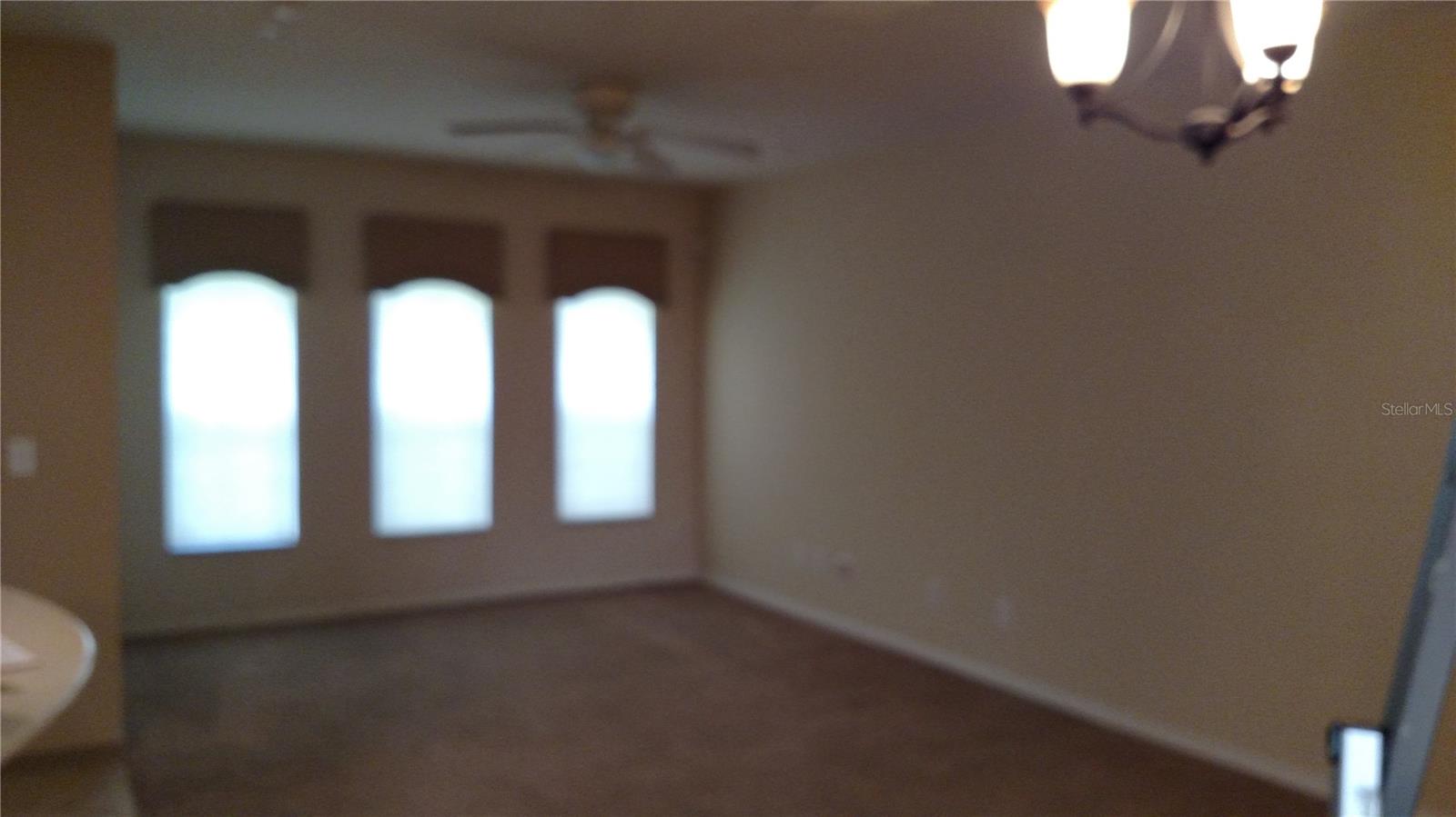 Image 8 of 33 For 30105 Mossbank Drive