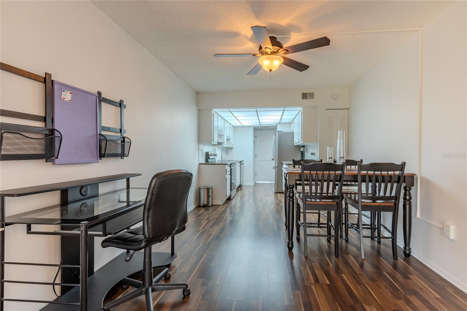 Image 12 of 26 For 305 30th Avenue W A208