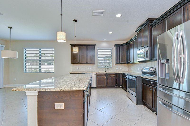 Image 15 of 38 For 871 Vino Verde Circle