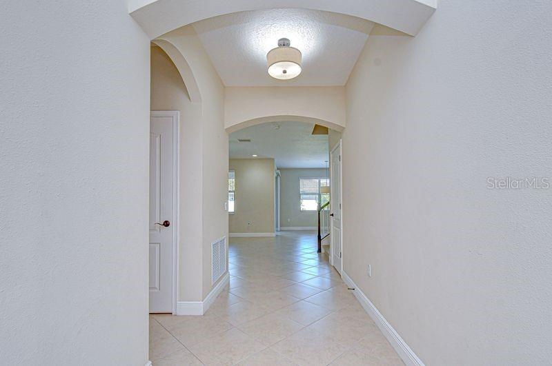 Image 9 of 38 For 871 Vino Verde Circle