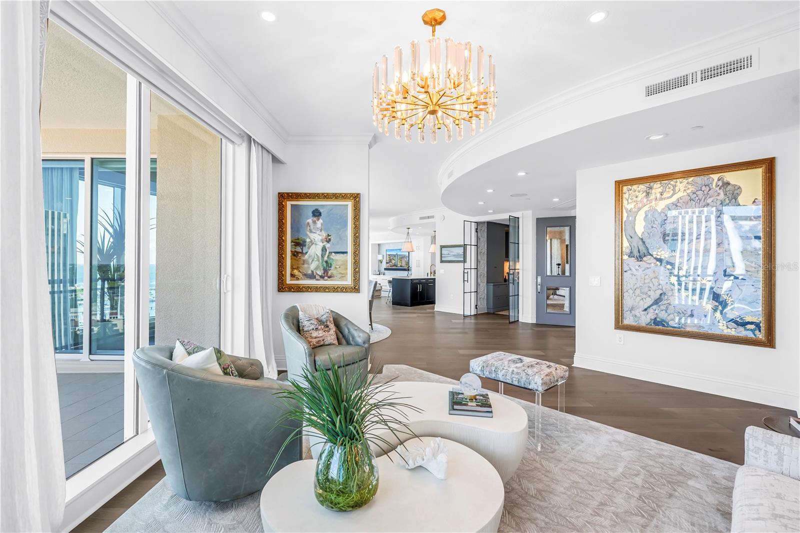 Image 12 of 56 For 180 Beach Drive Ne 1401