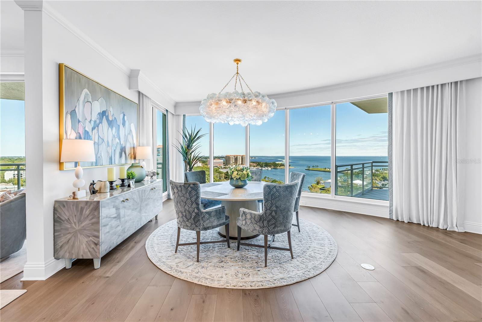 Image 5 of 56 For 180 Beach Drive Ne 1401