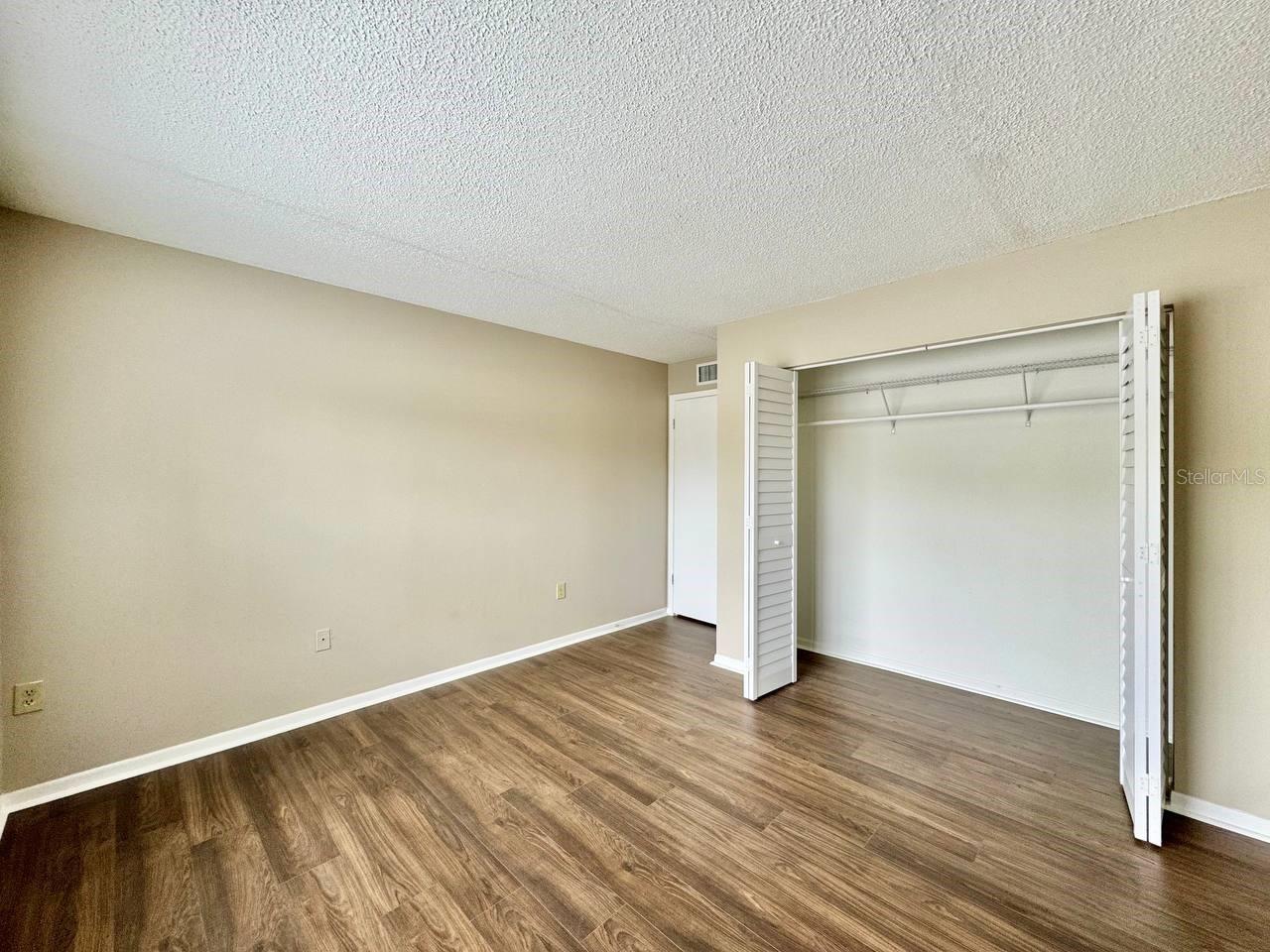 Image 18 of 31 For 3323 Crystal Court E A