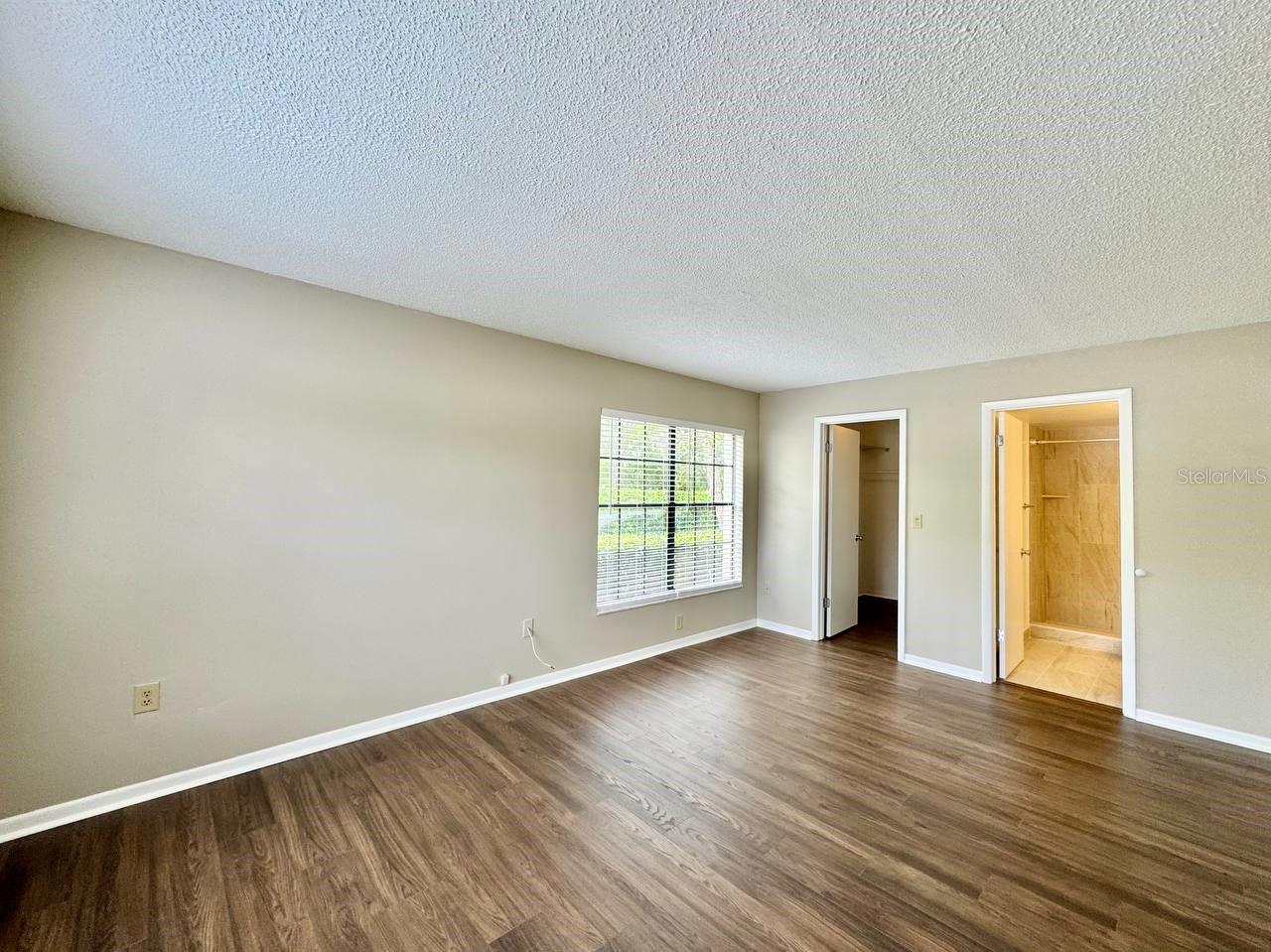 Image 22 of 31 For 3323 Crystal Court E A