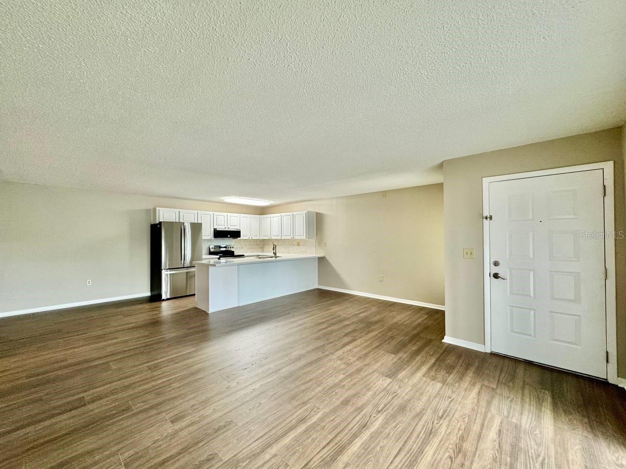 Image 5 of 31 For 3323 Crystal Court E A