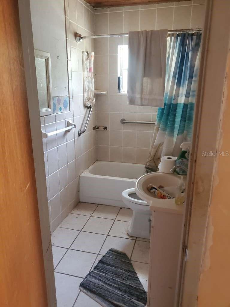 Image 5 of 15 For 2839 15th Avenue