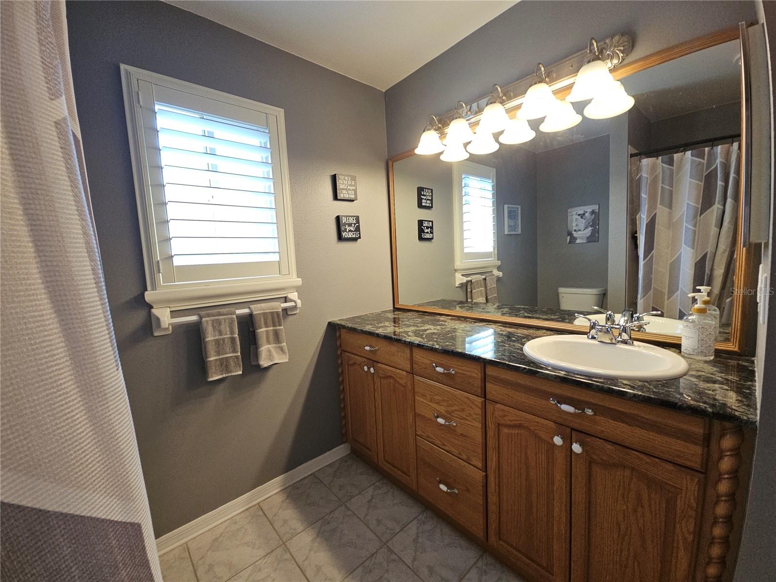 Image 25 of 42 For 2952 Shannon Circle