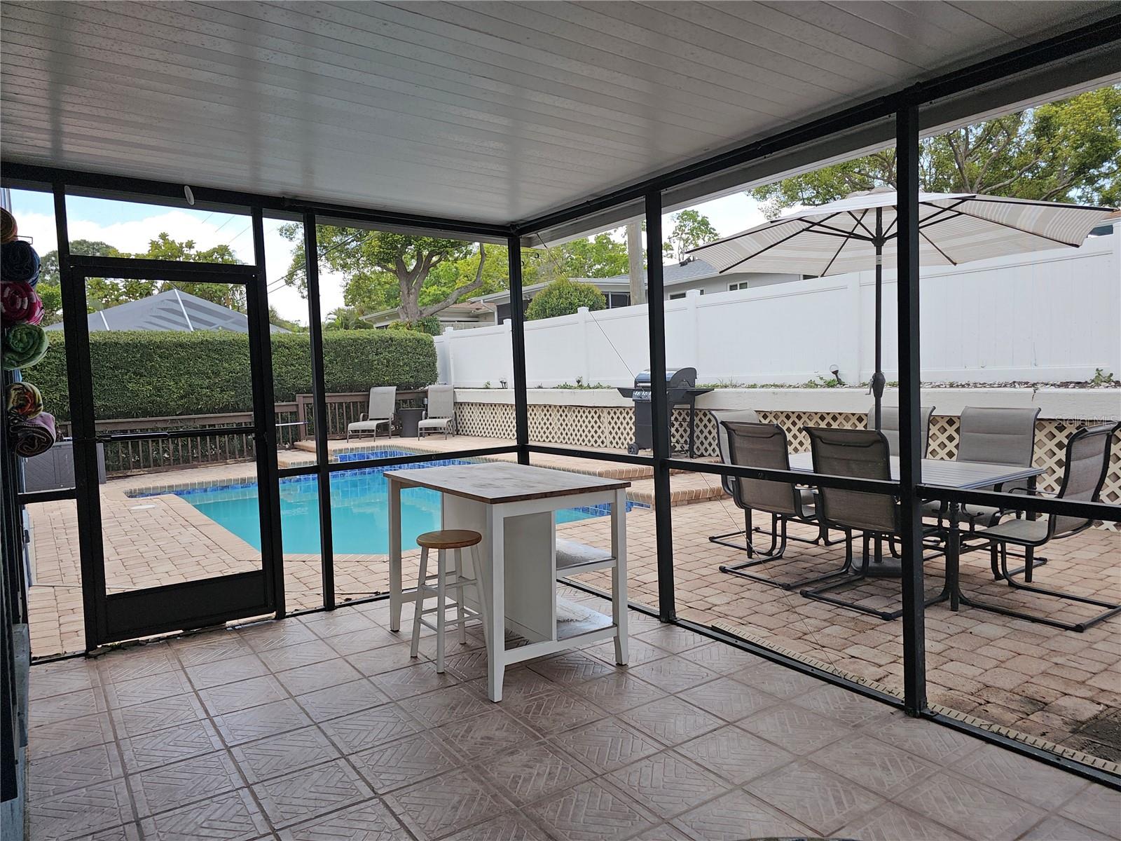 Image 36 of 42 For 2952 Shannon Circle