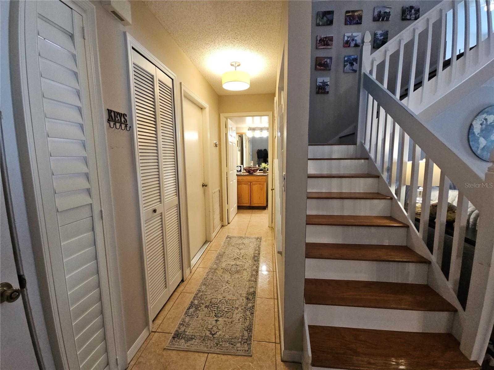 Image 6 of 42 For 2952 Shannon Circle