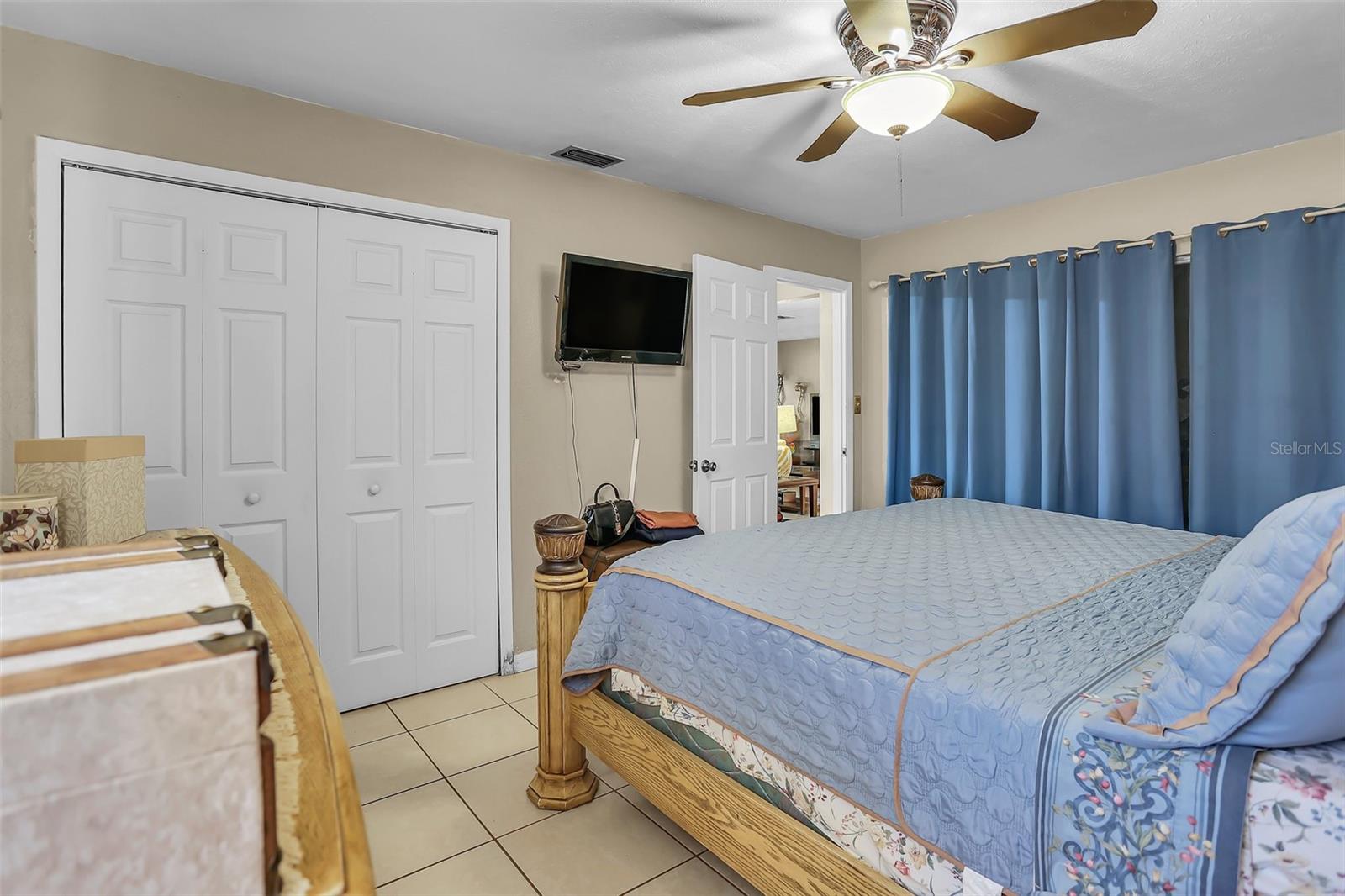 Image 21 of 31 For 525 Skylark Lane Nw