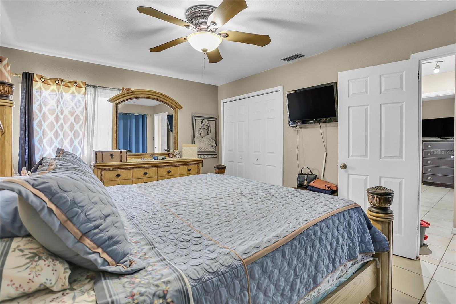 Image 22 of 31 For 525 Skylark Lane Nw