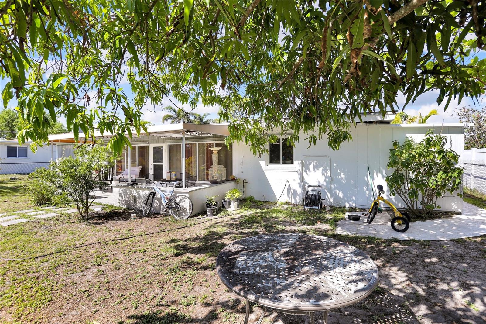 Image 30 of 31 For 525 Skylark Lane Nw