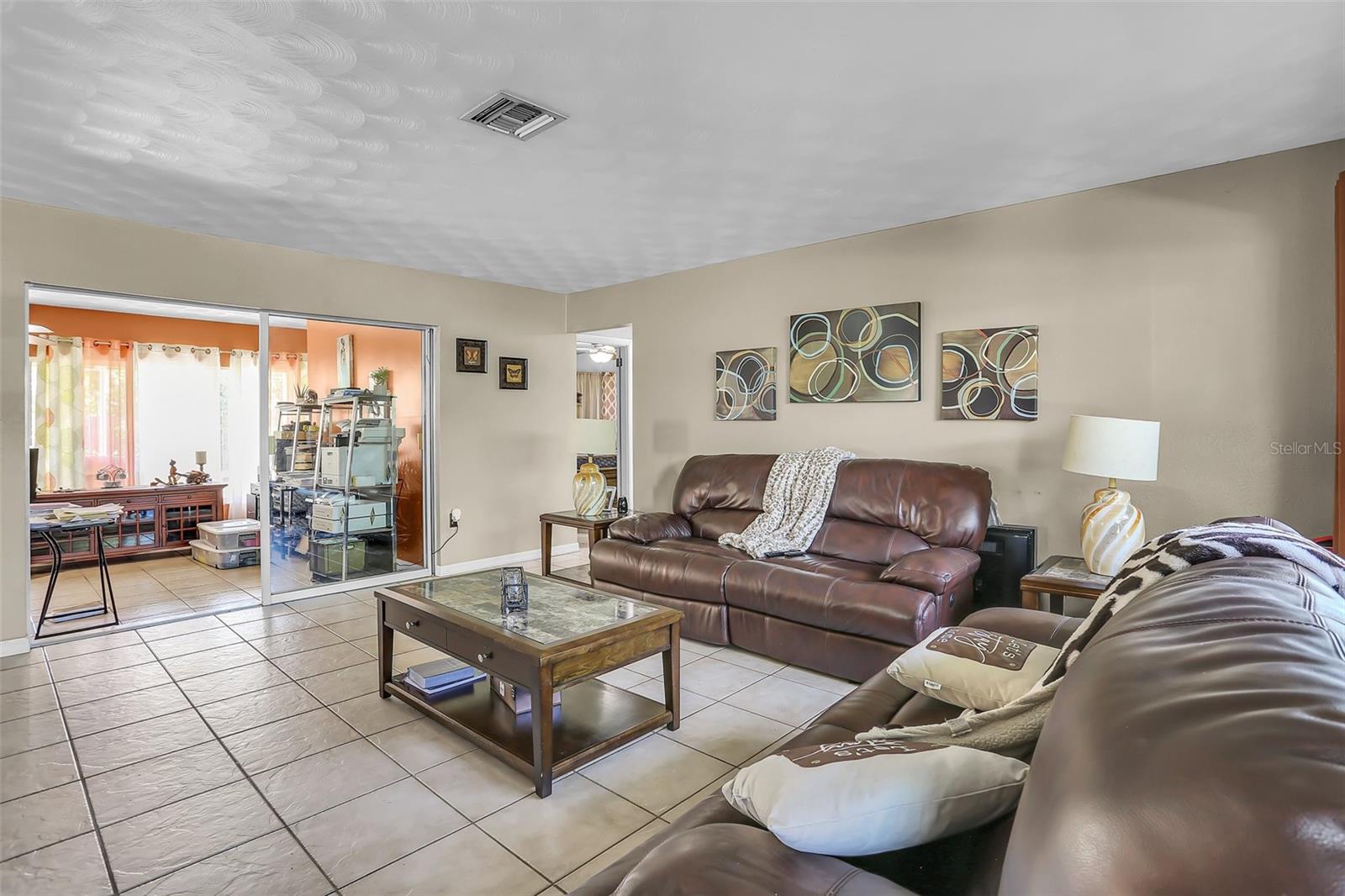 Image 4 of 31 For 525 Skylark Lane Nw