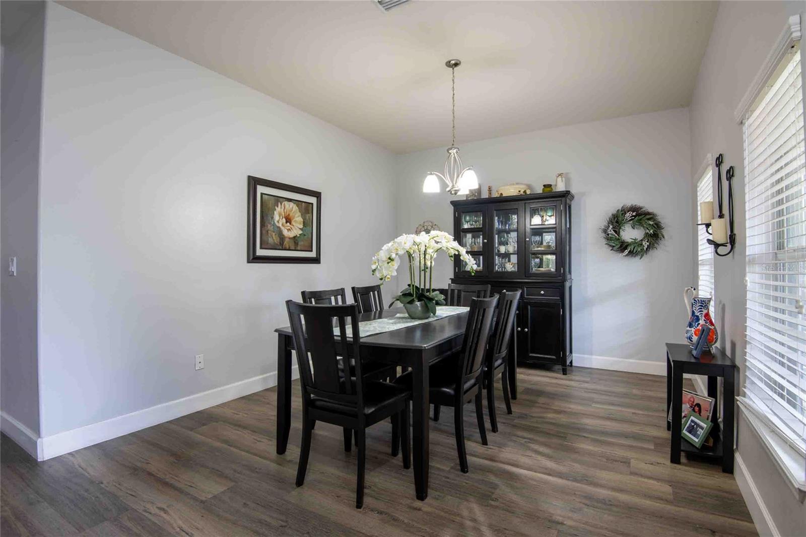 Image 3 of 38 For 2814 Maple Brook Loop