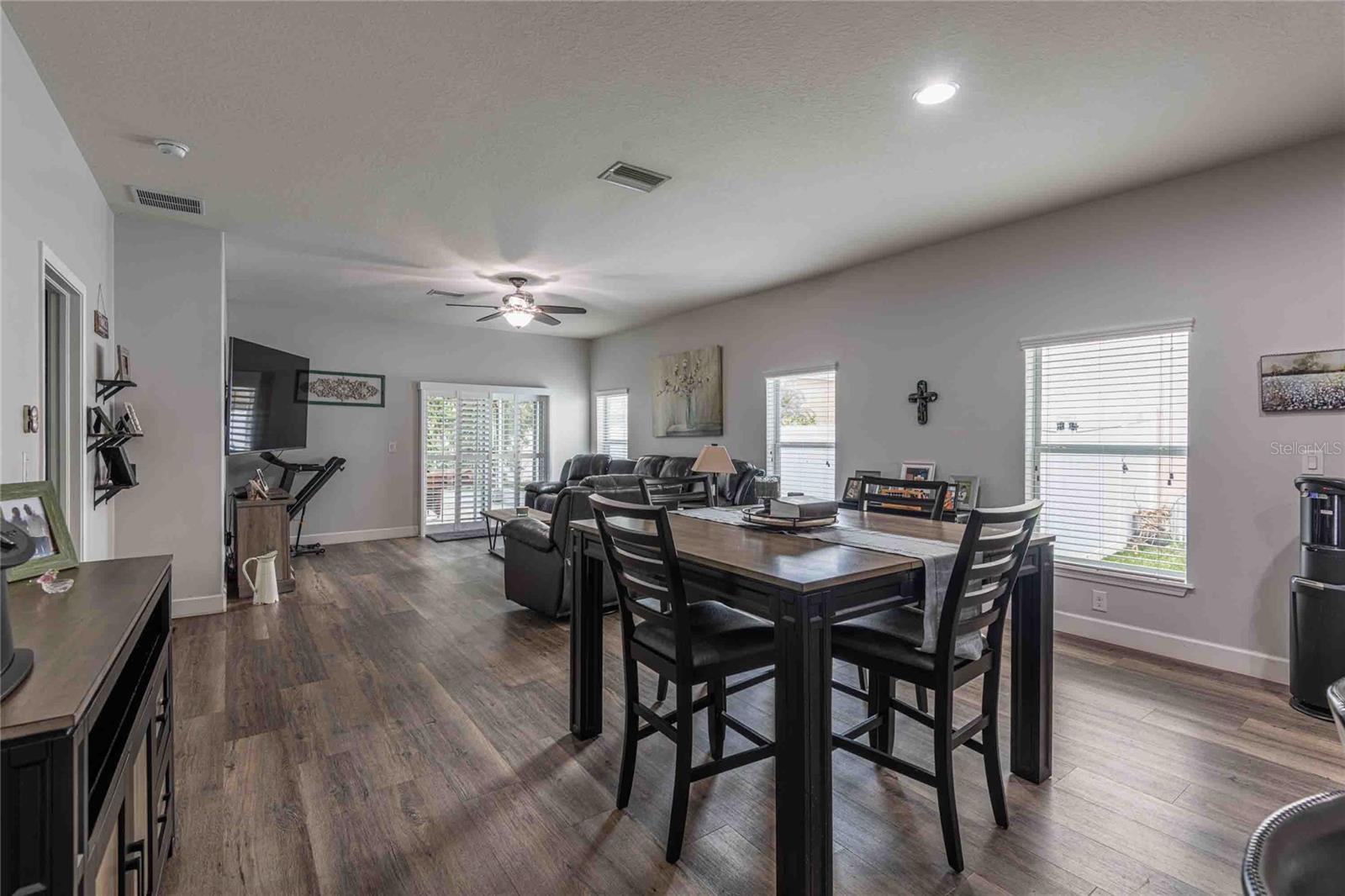 Image 7 of 38 For 2814 Maple Brook Loop