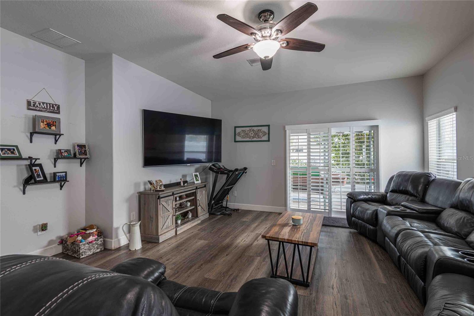 Image 9 of 38 For 2814 Maple Brook Loop