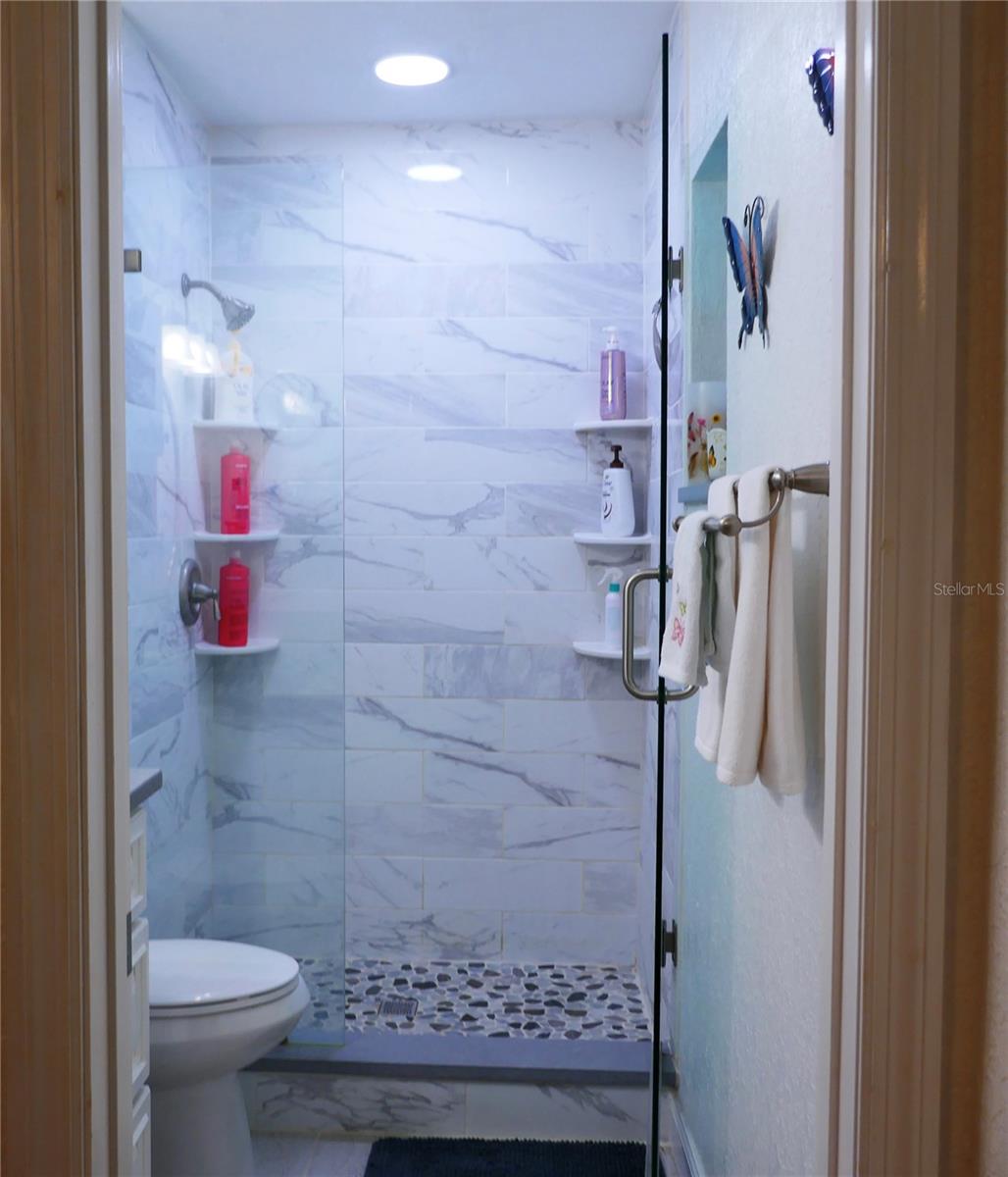 Image 14 of 21 For 8176 129th Street N