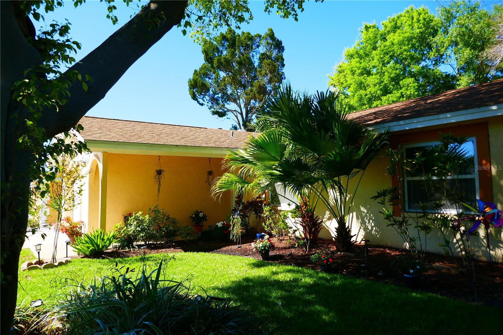 Image 4 of 21 For 8176 129th Street N