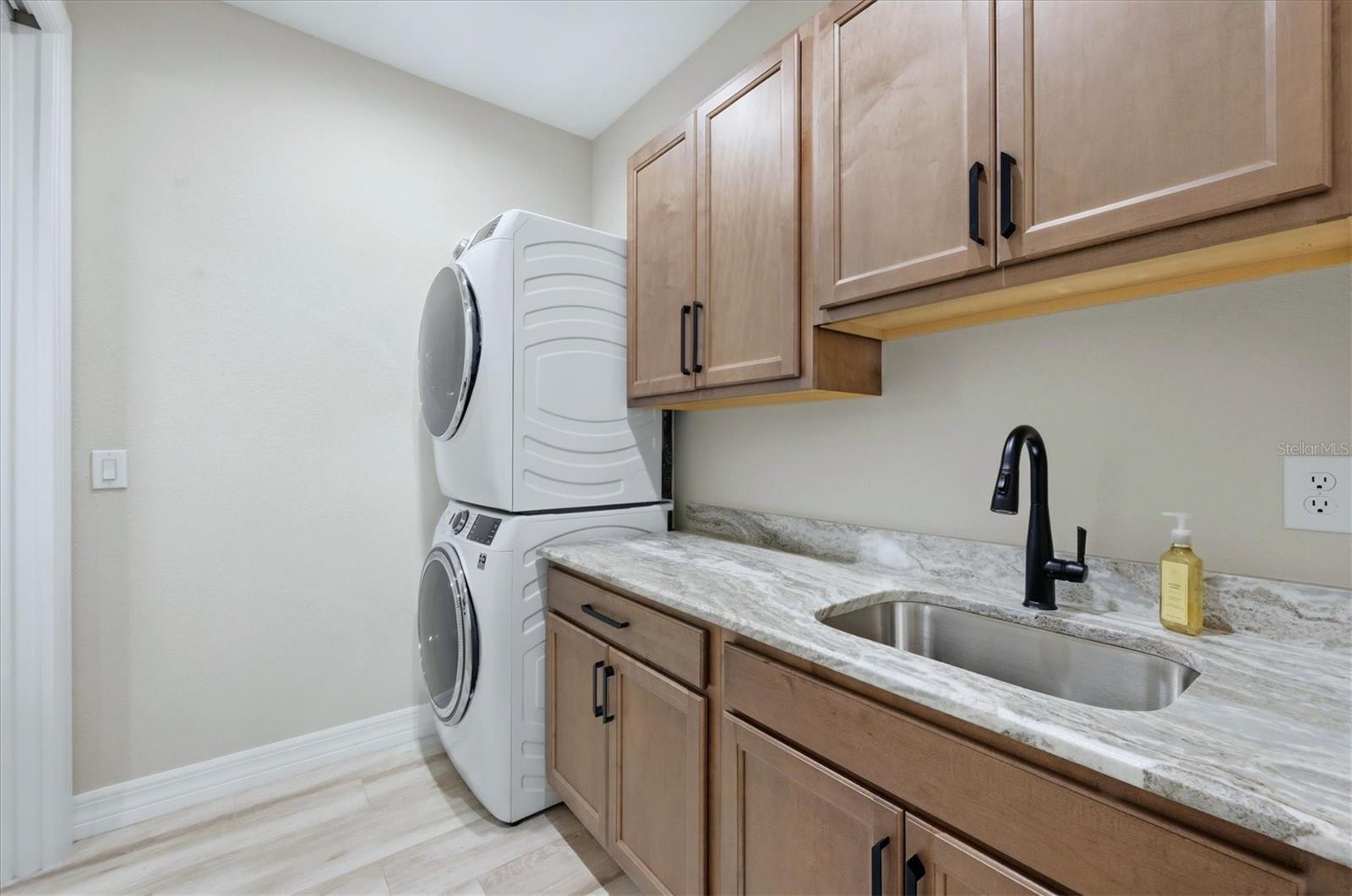 Image 21 of 82 For 13407 Chenille Drive