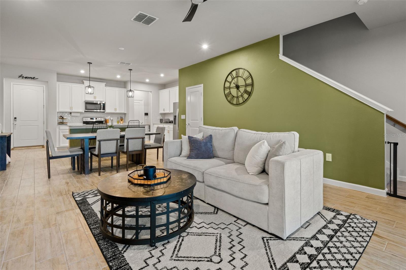 Image 16 of 48 For 26008 Woven Wicker Bend