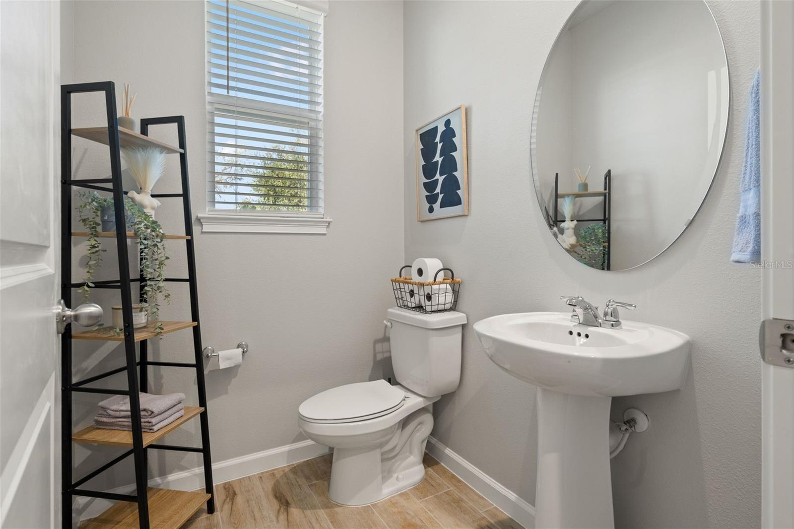 Image 19 of 48 For 26008 Woven Wicker Bend