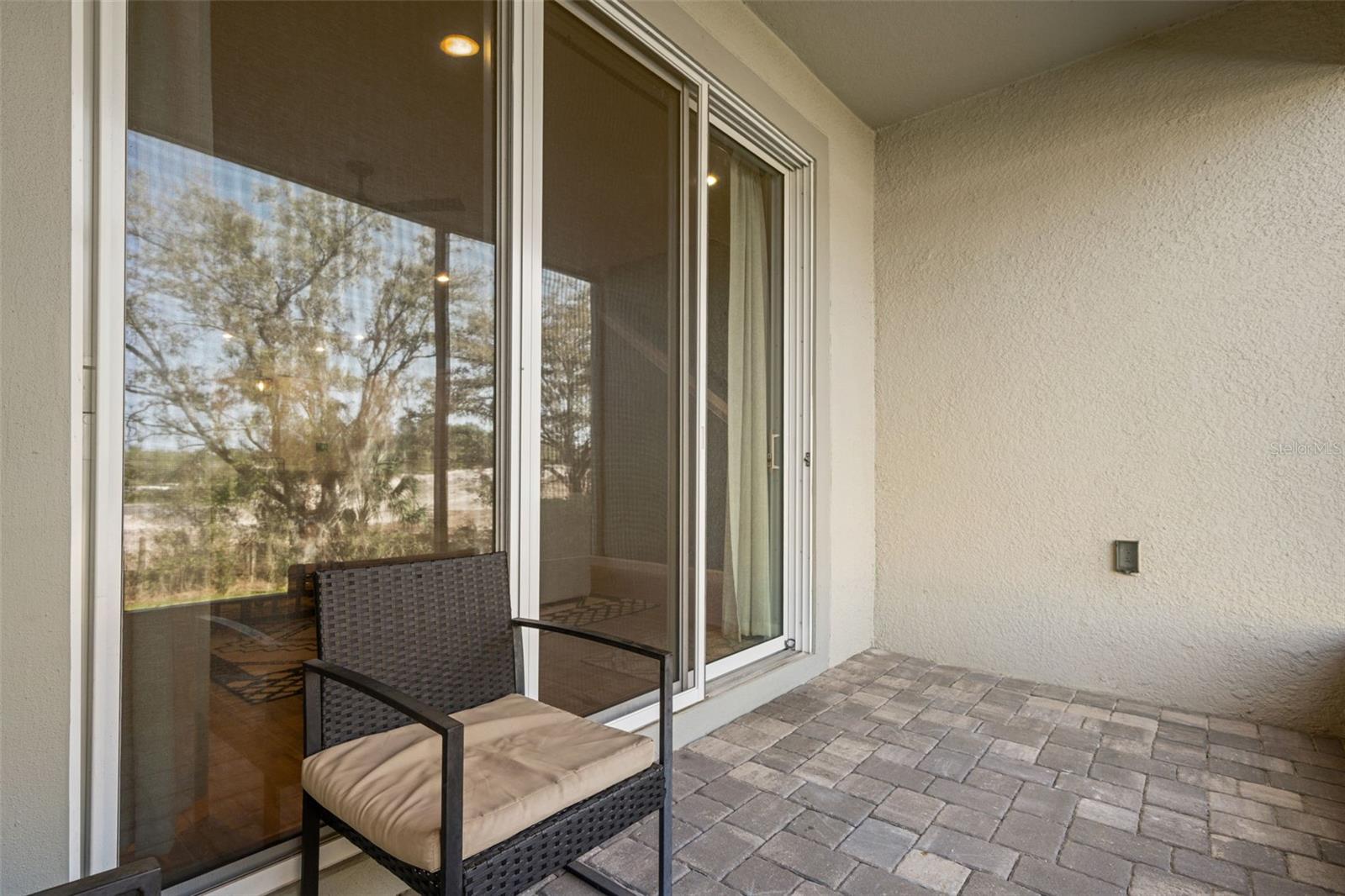 Image 34 of 48 For 26008 Woven Wicker Bend