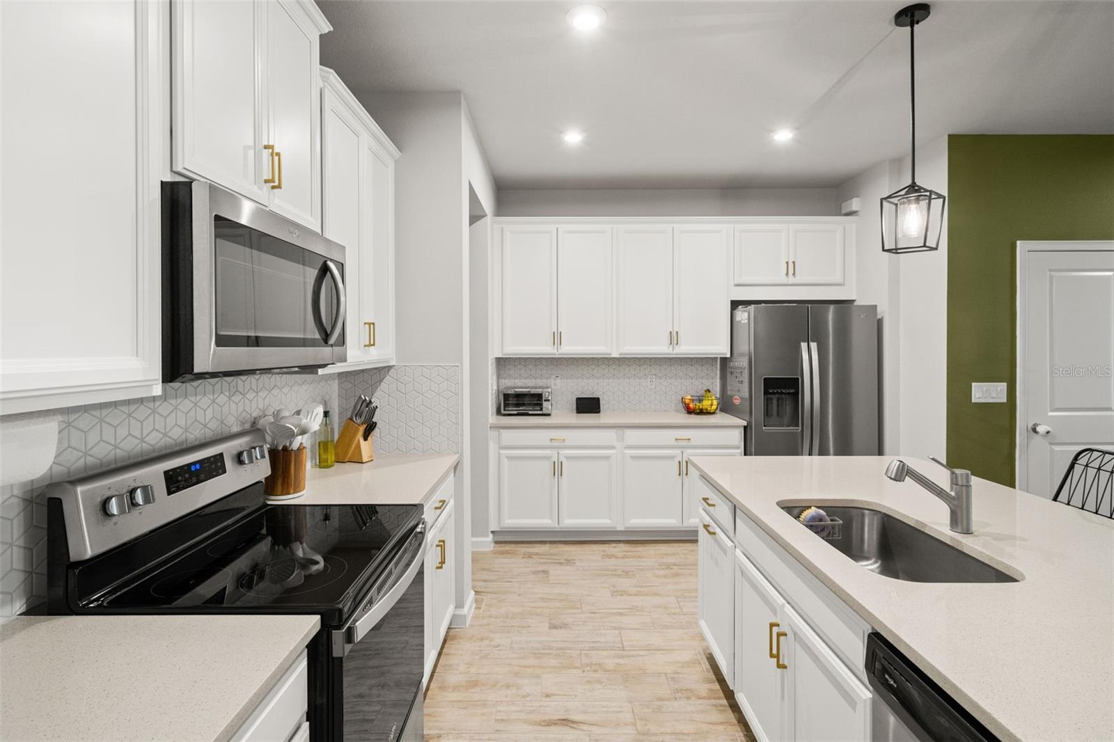 Image 6 of 48 For 26008 Woven Wicker Bend