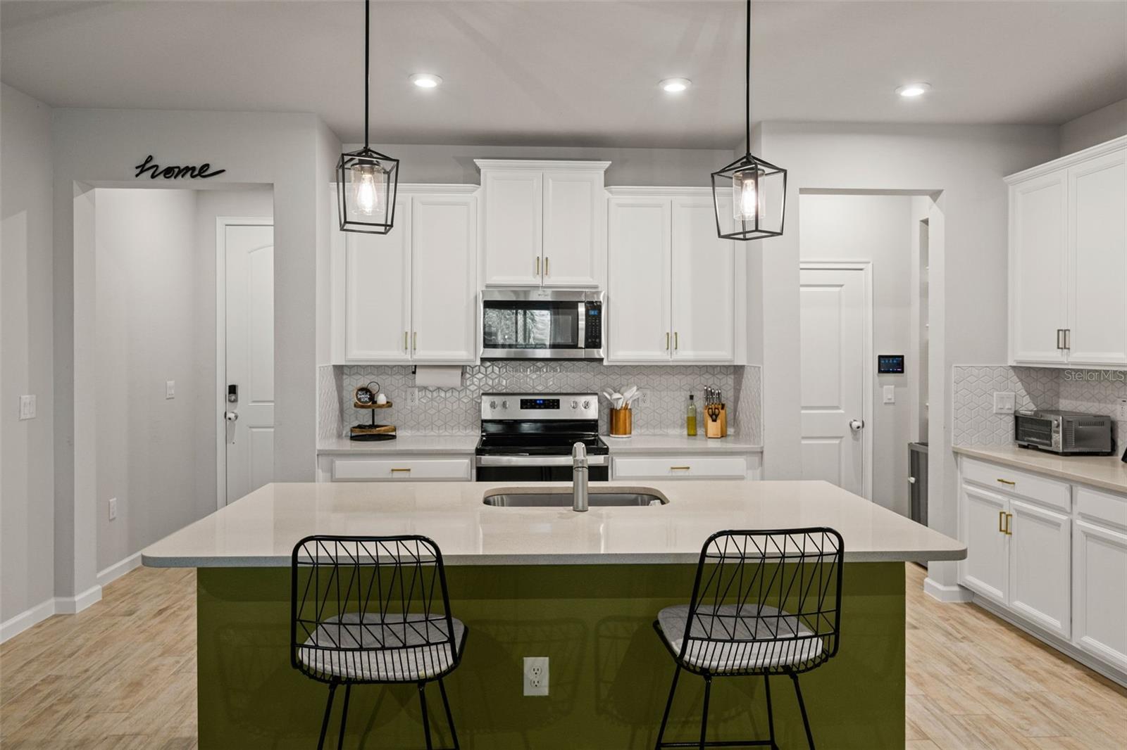 Image 7 of 48 For 26008 Woven Wicker Bend