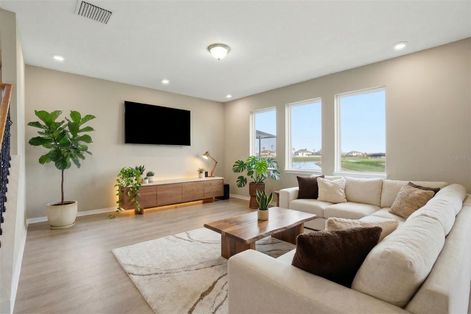 Listing photo id 0 for 11918 Bahia Valley Drive