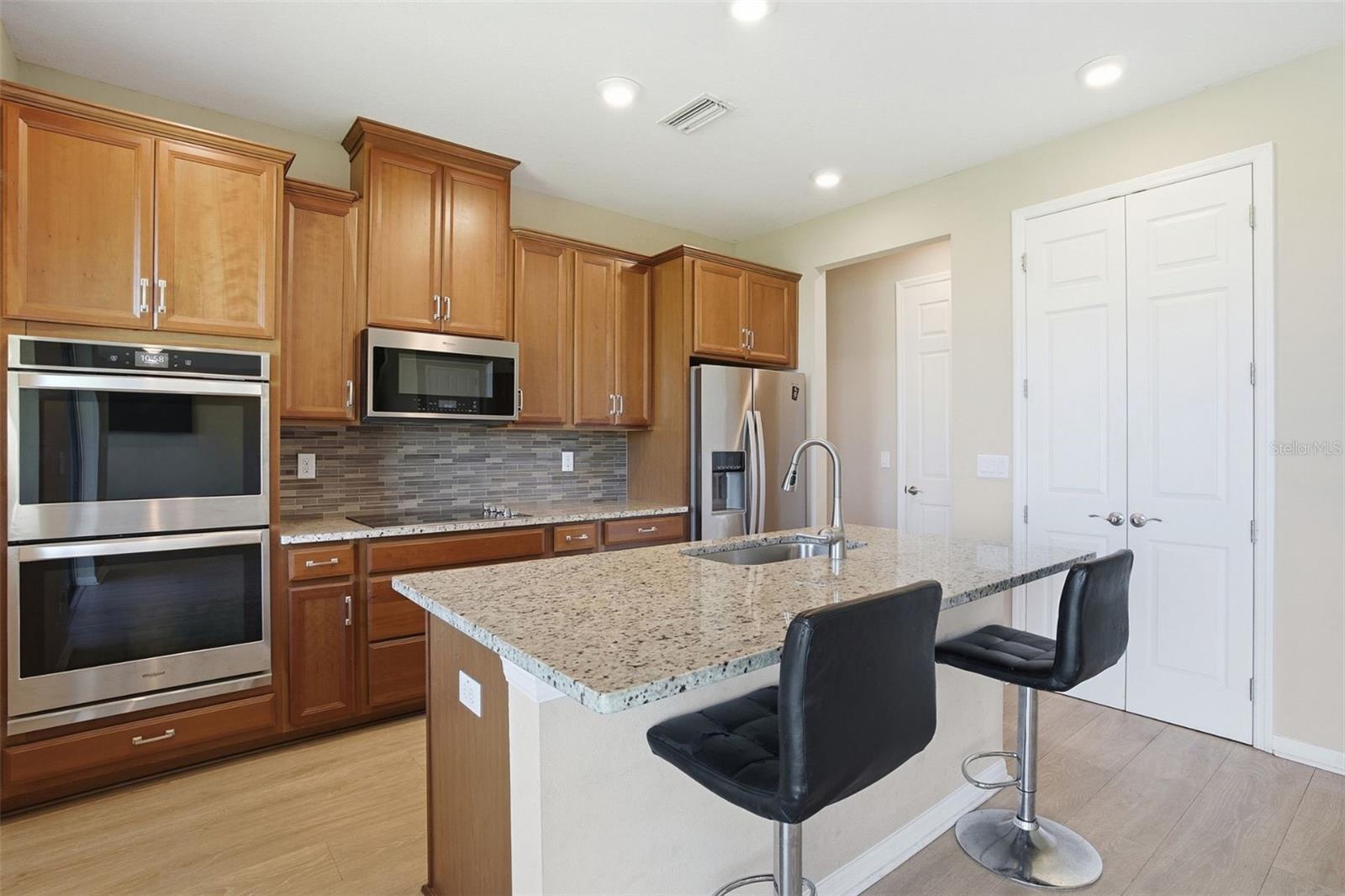 Listing photo id 2 for 11918 Bahia Valley Drive