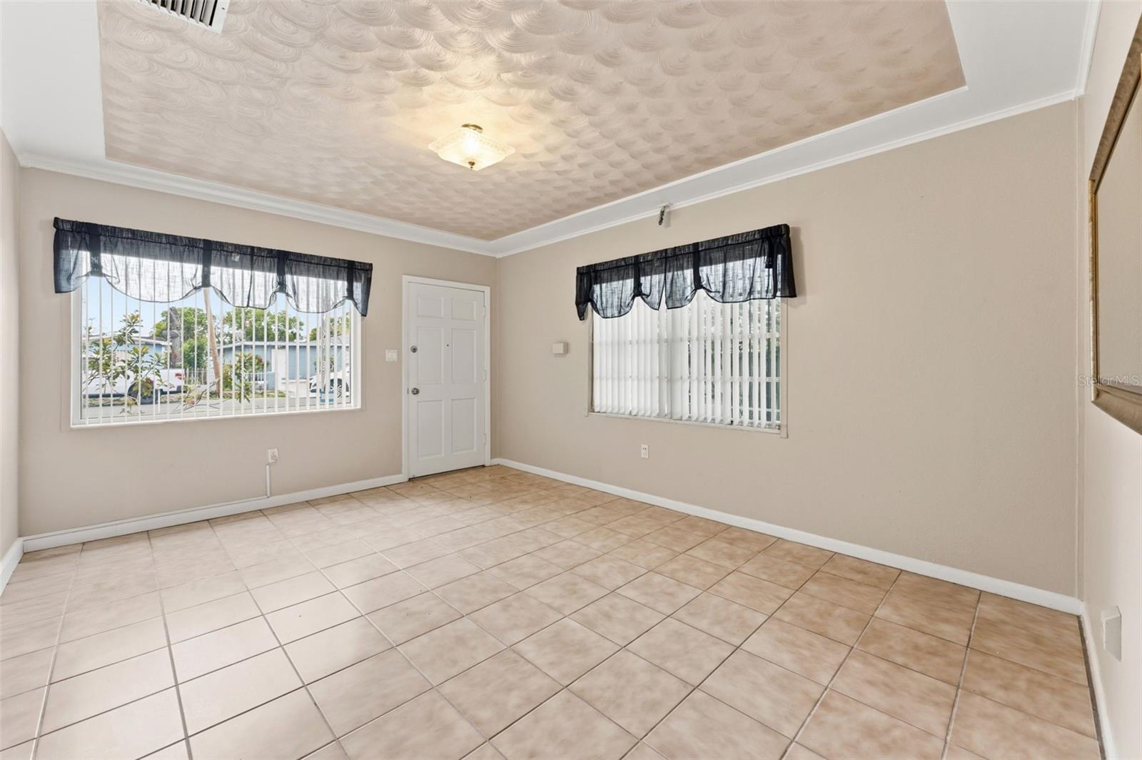 Image 20 of 36 For 2711 Heiter Street